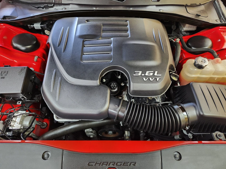 2023 Dodge Charger 7th Gen - Image 13 of 26