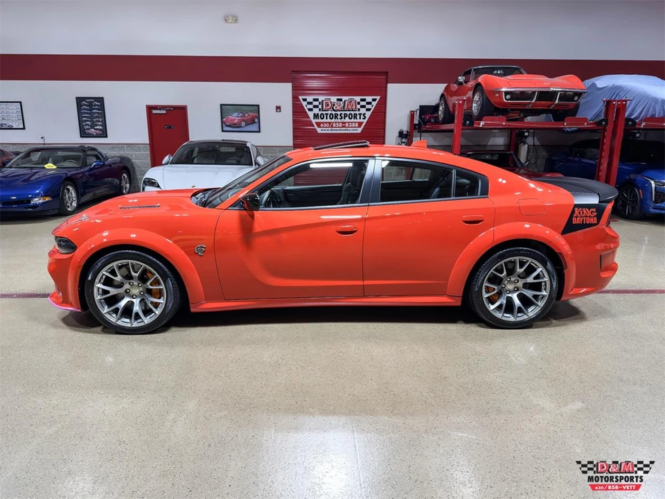 2023 Dodge Charger 7th Gen - Image 2 of 31