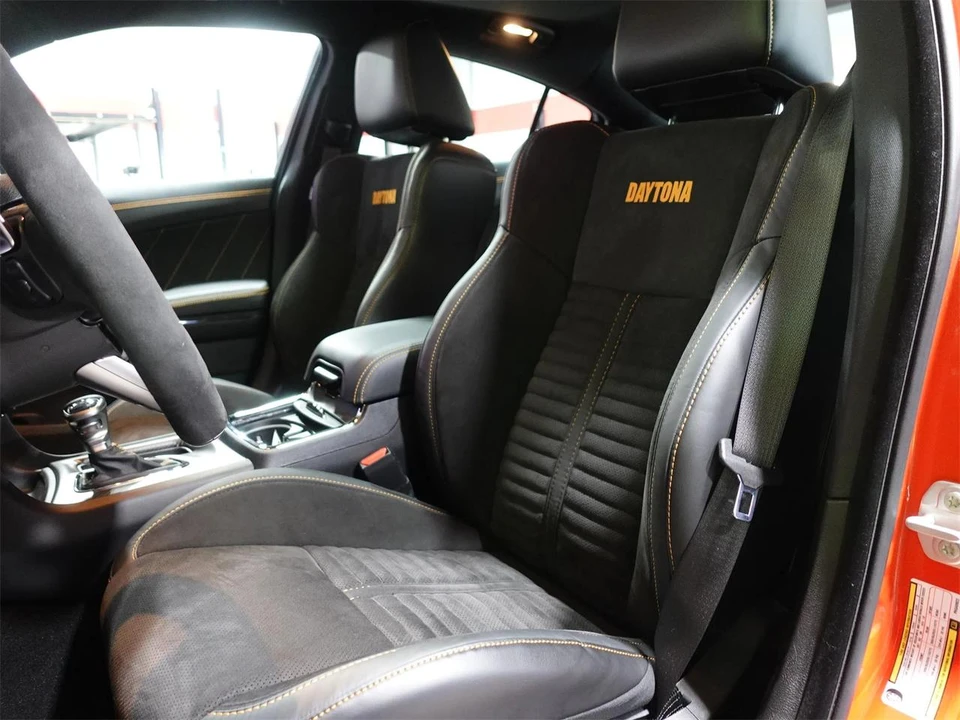 2023 Dodge Charger 7th Gen - Image 16 of 31