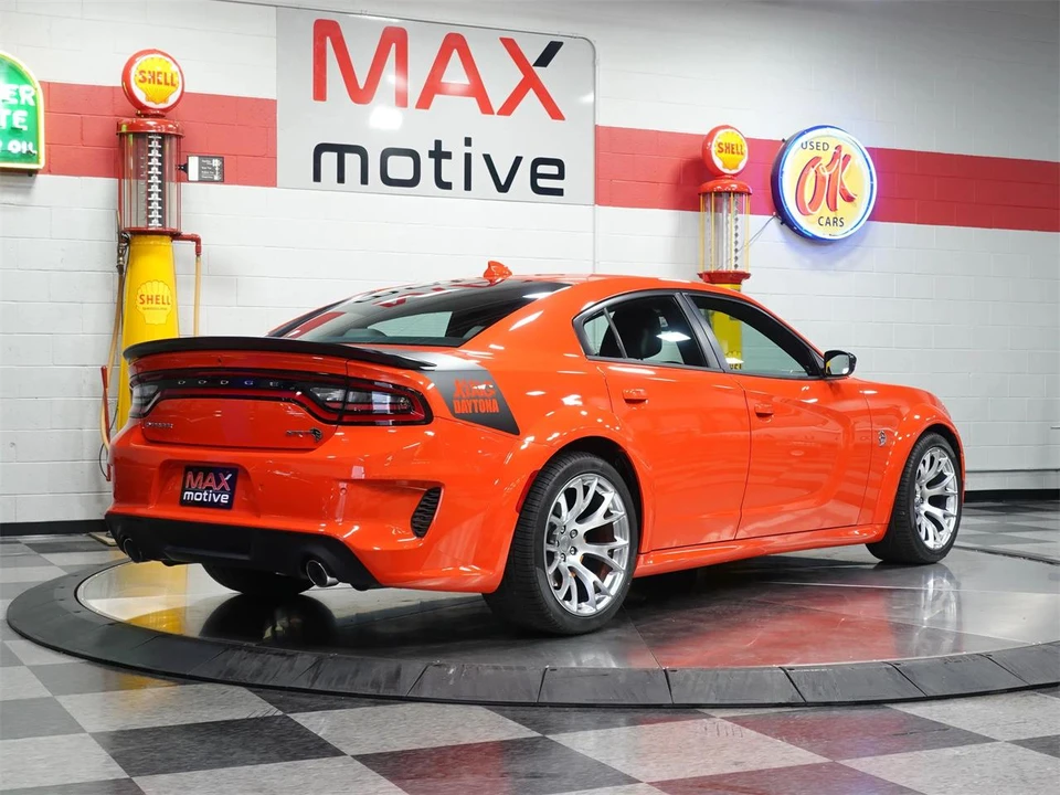 2023 Dodge Charger 7th Gen - Image 9 of 31