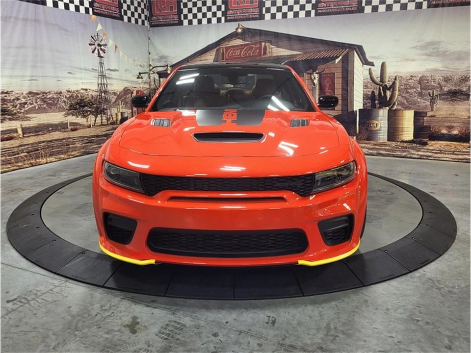 2023 Dodge Charger 7th Gen - Image 2 of 31