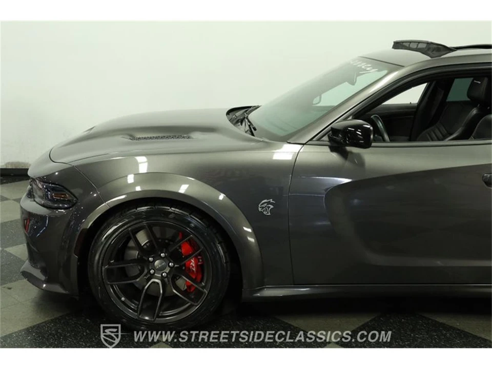 2023 Dodge Charger 7th Gen - Image 23 of 31