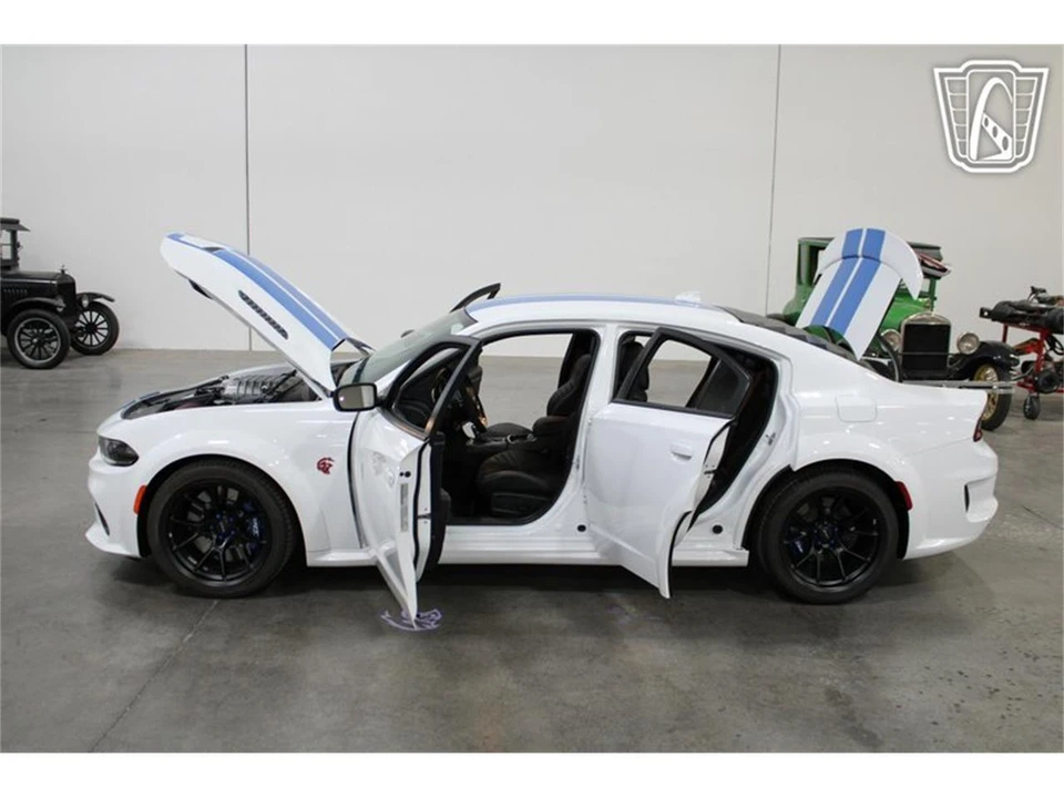 2023 Dodge Charger 7th Gen - Image 30 of 31