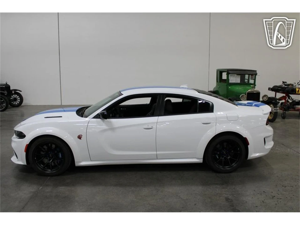 2023 Dodge Charger 7th Gen - Image 7 of 31