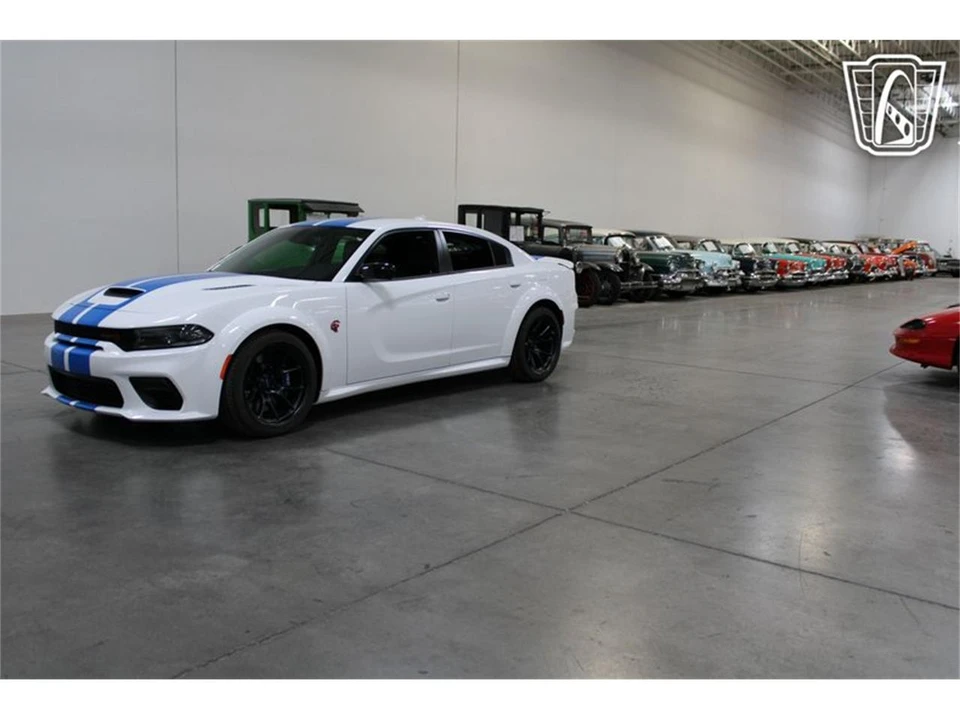 2023 Dodge Charger 7th Gen - Image 3 of 31