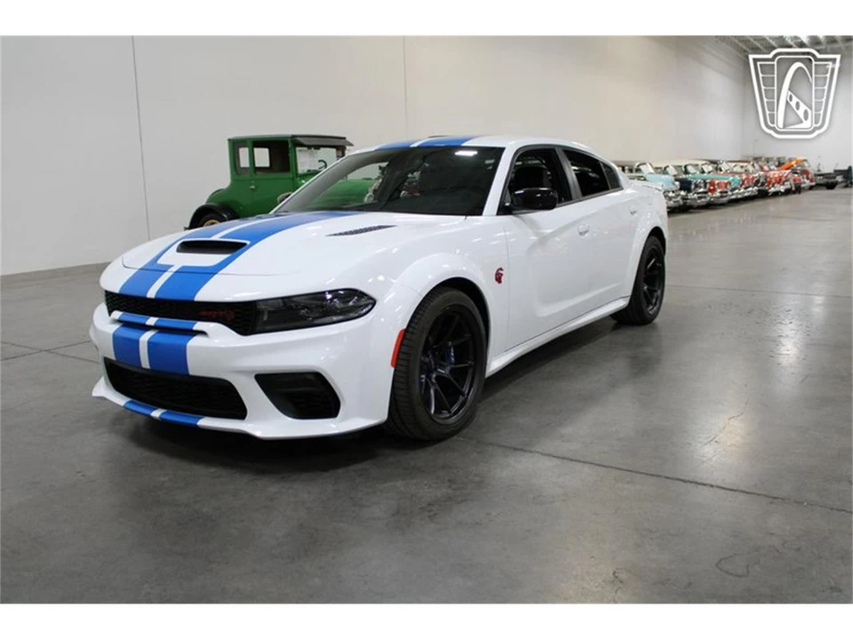 2023 Dodge Charger 7th Gen - Image 14 of 31