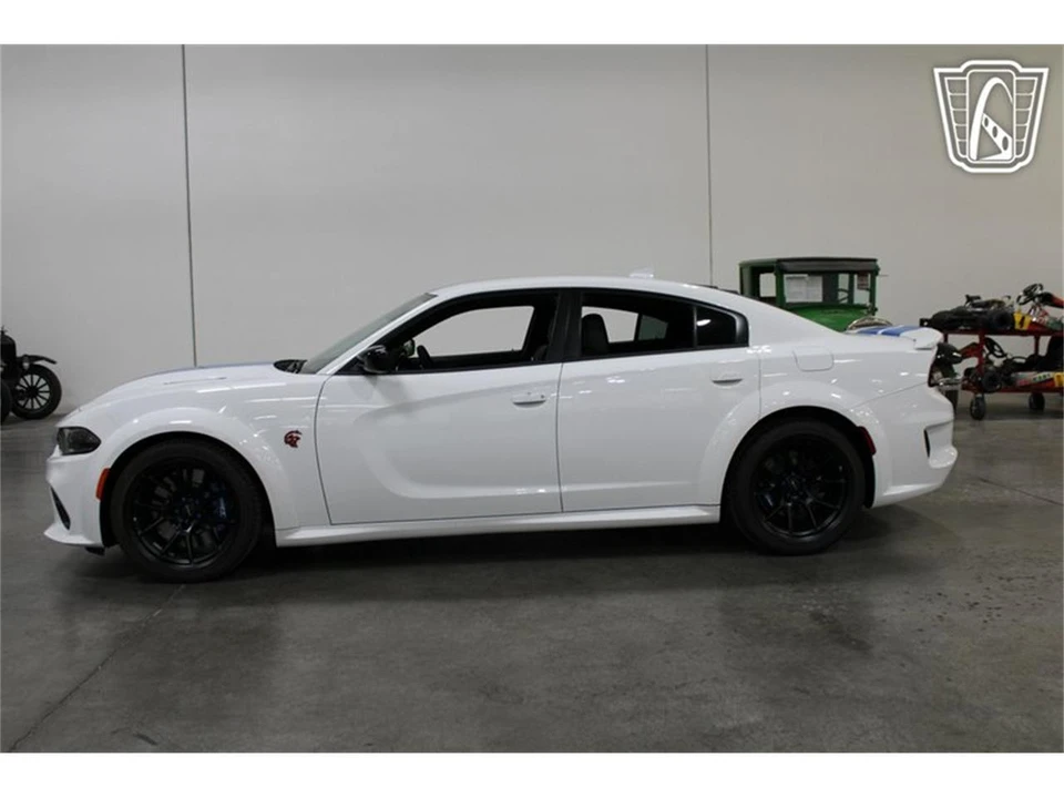 2023 Dodge Charger 7th Gen - Image 15 of 31