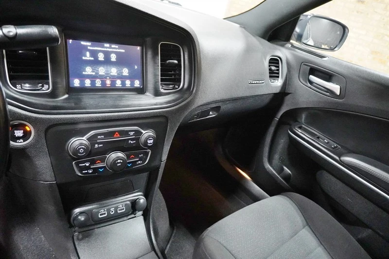 2023 Dodge Charger 7th Gen - Image 28 of 31