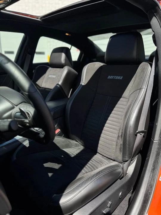 2023 Dodge Charger 7th Gen - Image 9 of 14