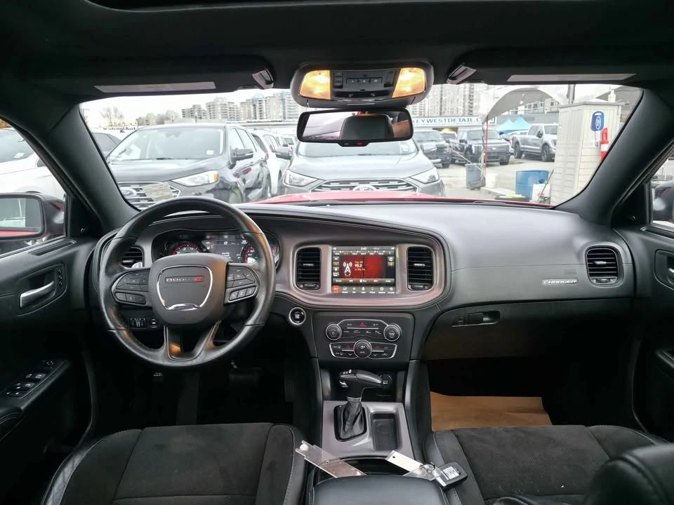 2023 Dodge Charger 7th Gen - Image 11 of 17