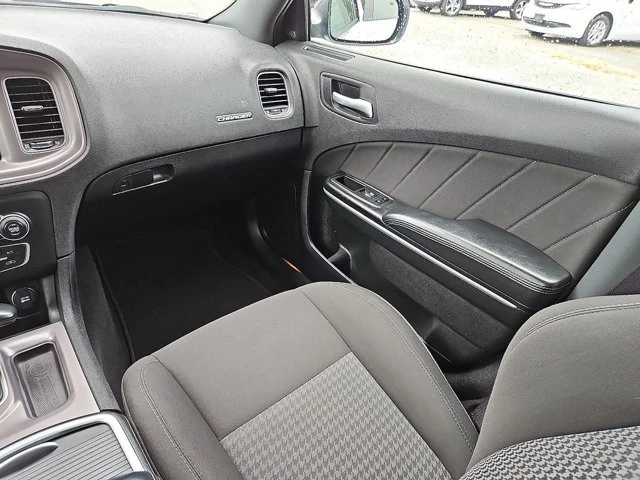 2023 Dodge Charger 7th Gen - Image 17 of 20
