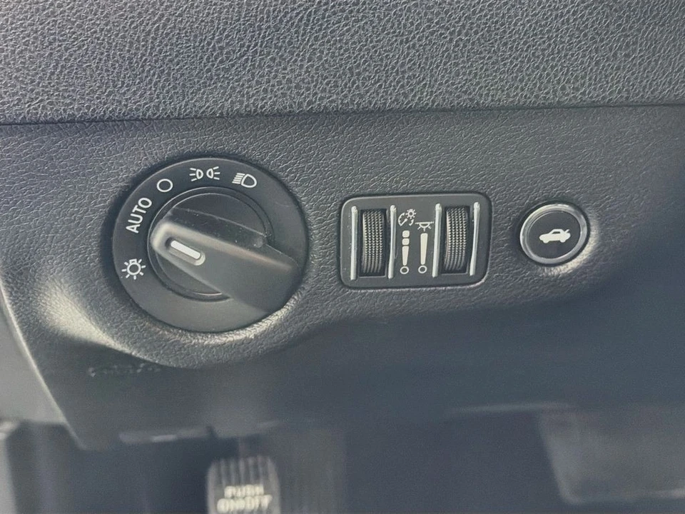2023 Dodge Charger 7th Gen - Image 11 of 31