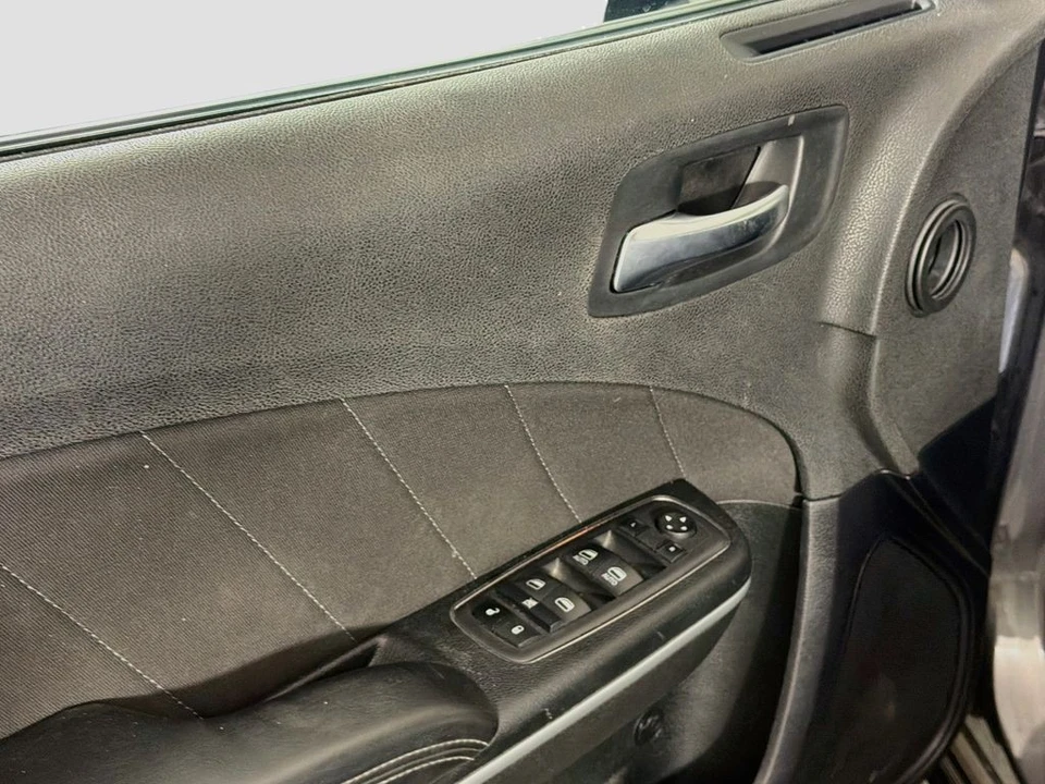 2023 Dodge Charger 7th Gen - Image 19 of 31
