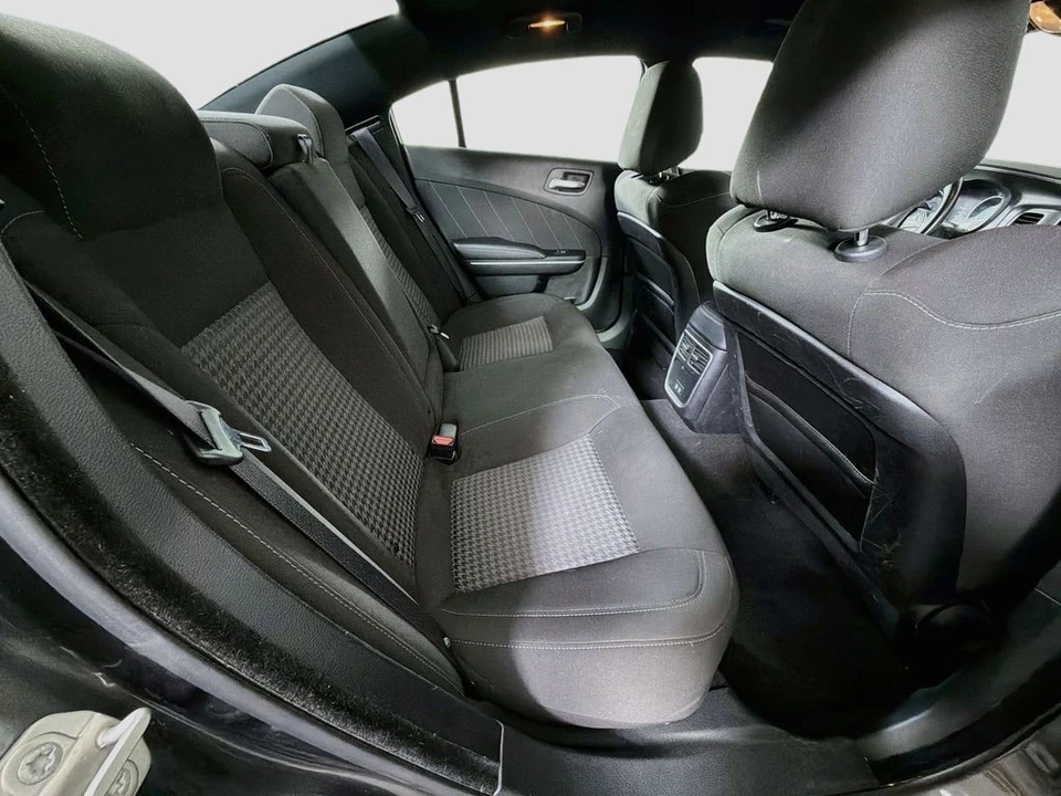 2023 Dodge Charger 7th Gen - Image 27 of 31