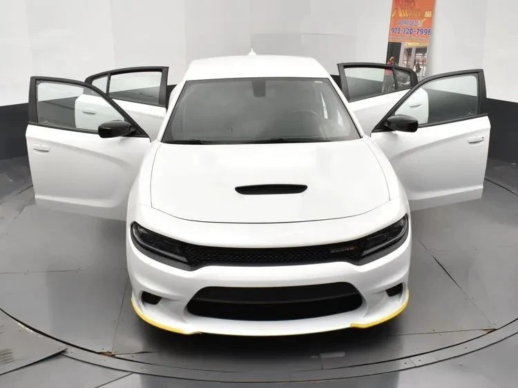 2023 Dodge Charger 7th Gen - Image 10 of 12