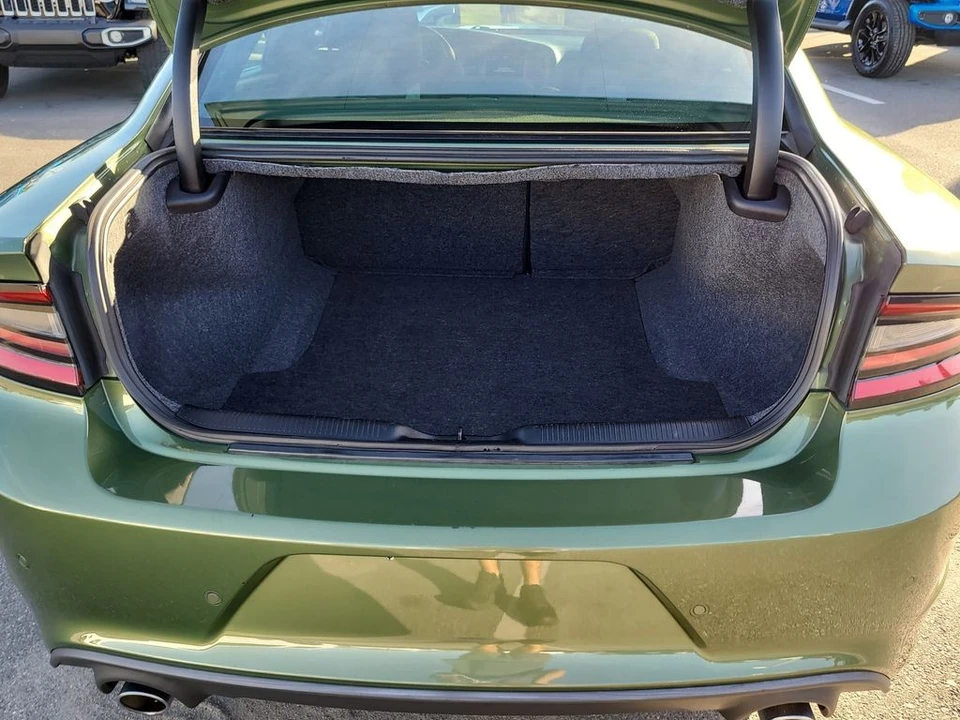 2023 Dodge Charger 7th Gen - Image 8 of 12