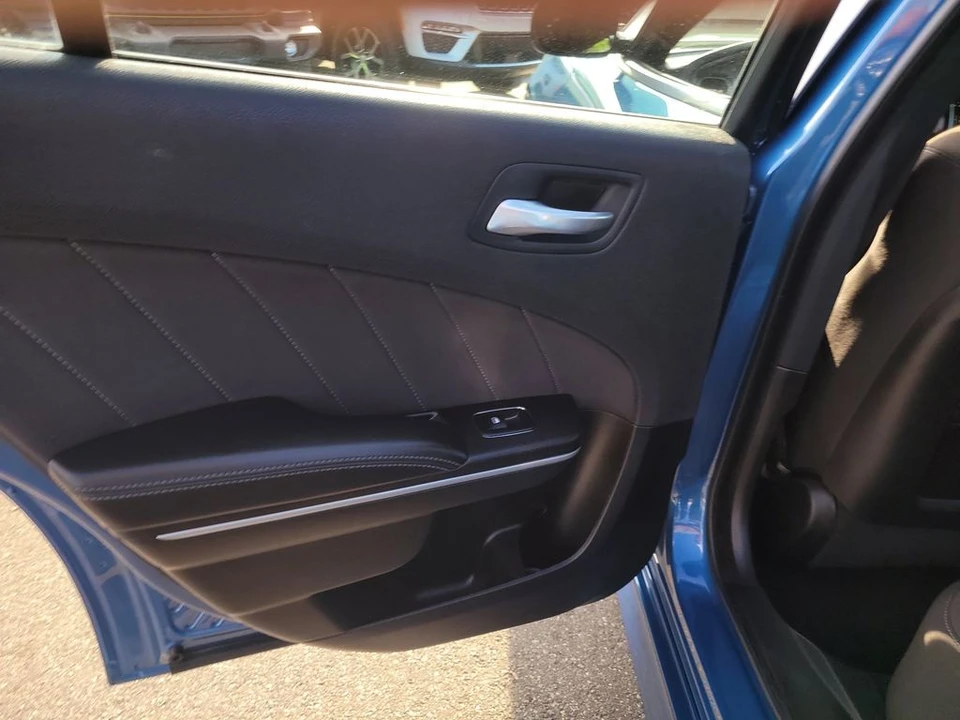 2023 Dodge Charger 7th Gen - Image 9 of 12