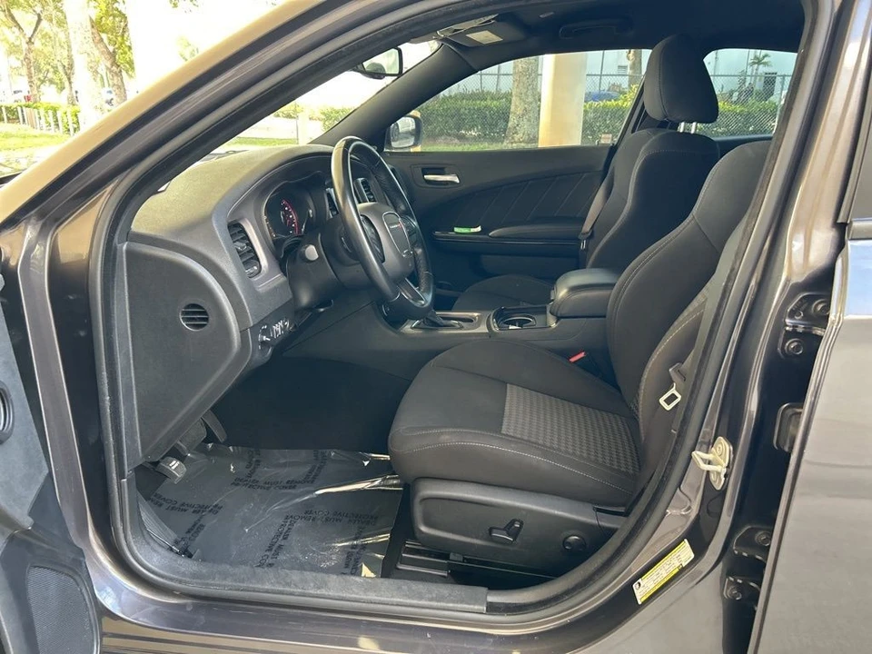 2023 Dodge Charger 7th Gen - Image 5 of 12