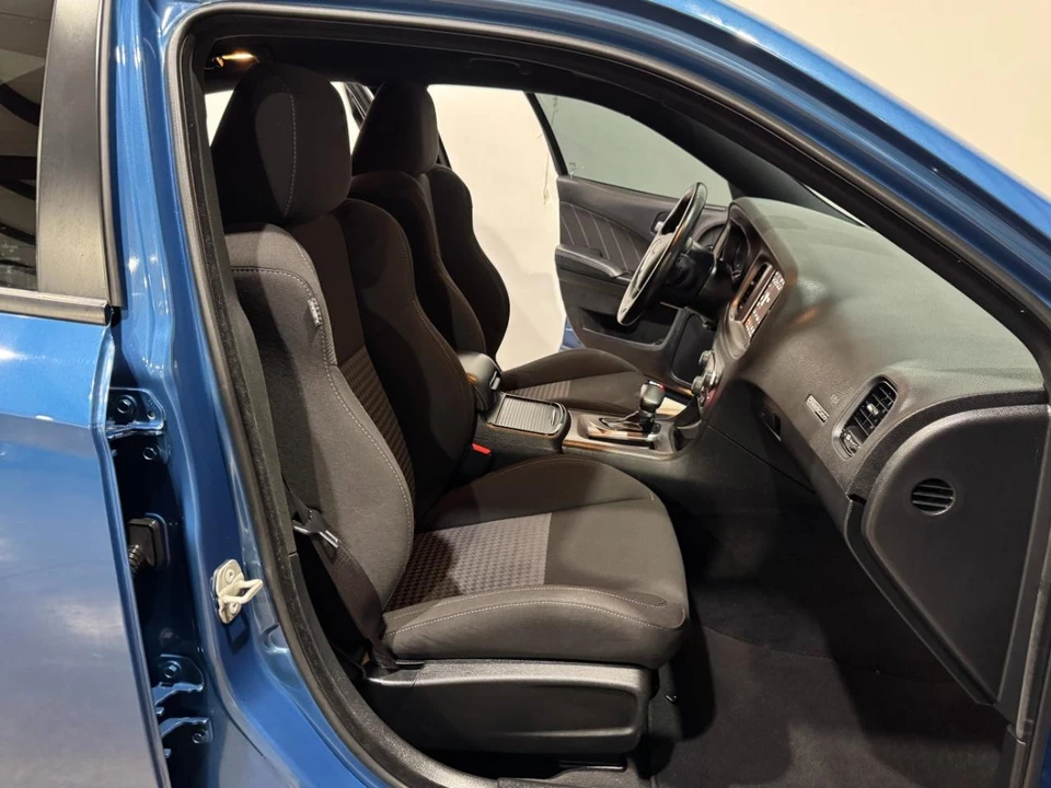2023 Dodge Charger 7th Gen - Image 14 of 31