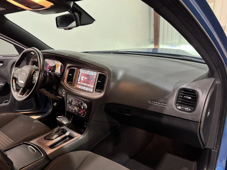 2023 Dodge Charger 7th Gen - Image 12 of 31