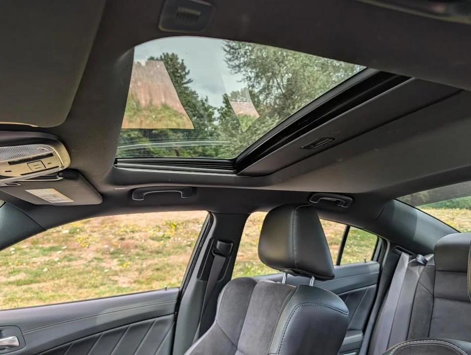 2023 Dodge Charger 7th Gen - Image 10 of 20
