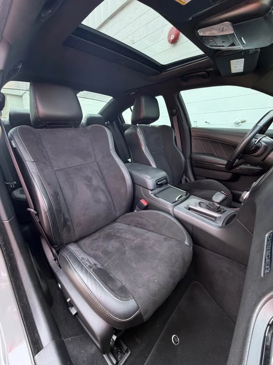2023 Dodge Charger 7th Gen - Image 14 of 17
