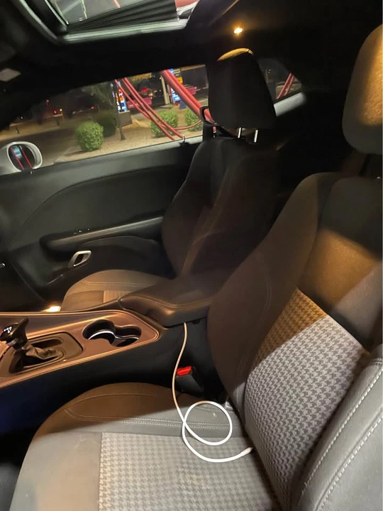 2023 Dodge Charger 7th Gen - Image 10 of 11