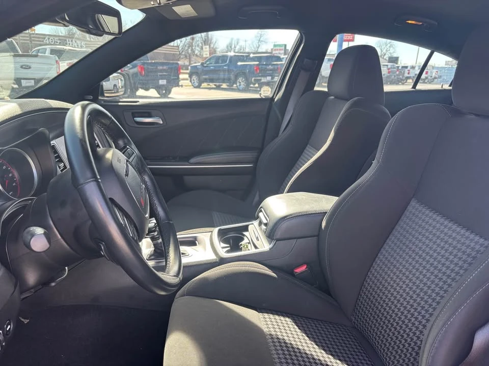 2023 Dodge Charger 7th Gen - Image 8 of 12