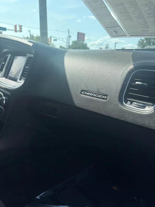 2023 Dodge Charger 7th Gen - Image 10 of 15
