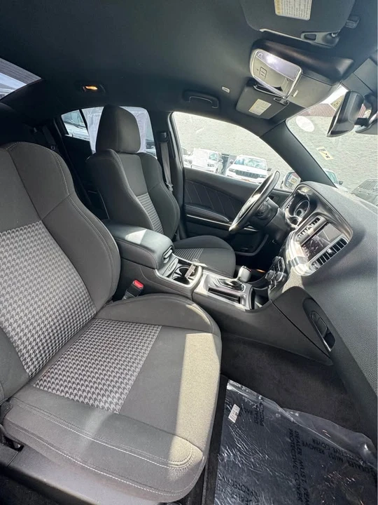 2023 Dodge Charger 7th Gen - Image 7 of 11