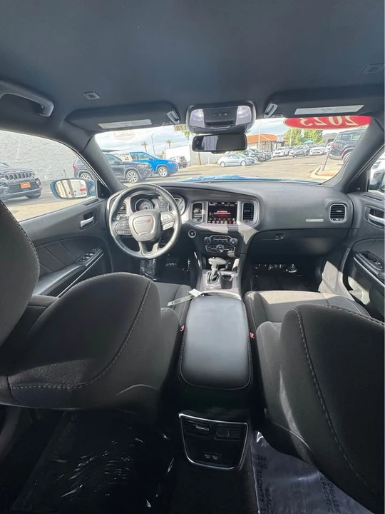 2023 Dodge Charger 7th Gen - Image 9 of 11