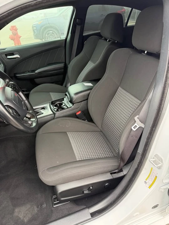 2023 Dodge Charger 7th Gen - Image 5 of 17