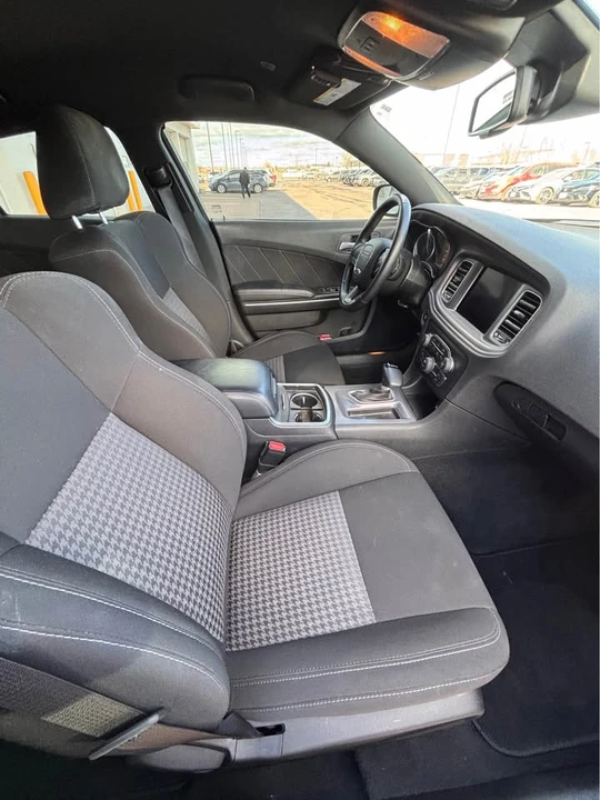 2023 Dodge Charger 7th Gen - Image 8 of 13