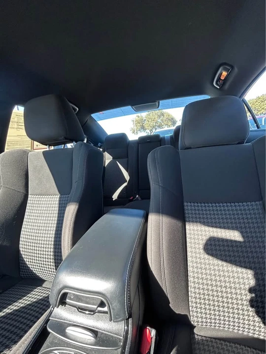 2023 Dodge Charger 7th Gen - Image 6 of 10