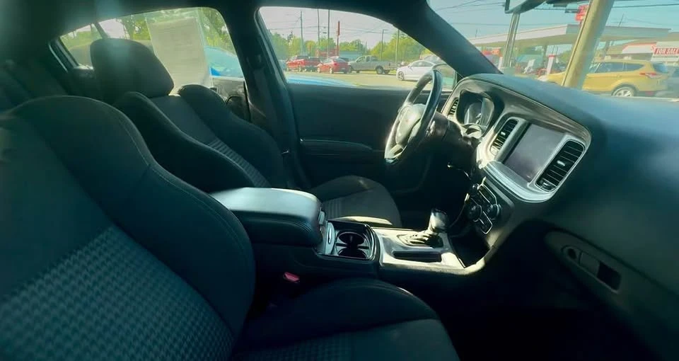 2023 Dodge Charger 7th Gen - Image 10 of 11