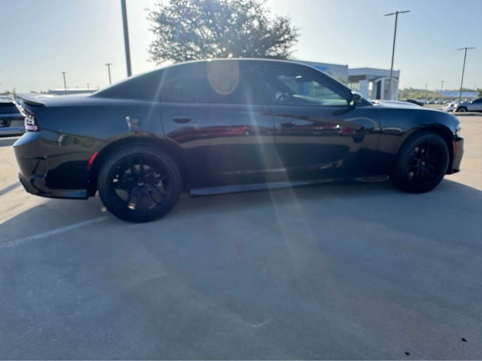 2023 Dodge Charger 7th Gen - Image 4 of 11