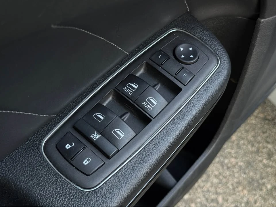 2023 Dodge Charger 7th Gen - Image 18 of 20