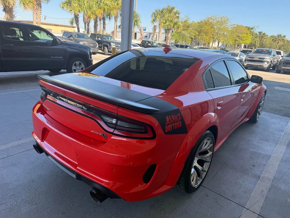 2023 Dodge Charger SRT Hellcat 7th Gen - Image 8 of 17