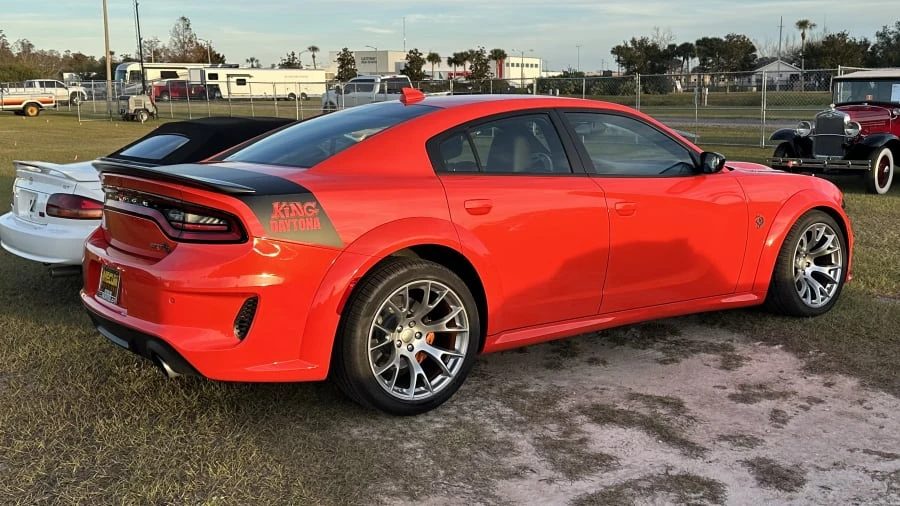 2023 Dodge Charger SRT Hellcat 7th Gen - Image 2 of 4
