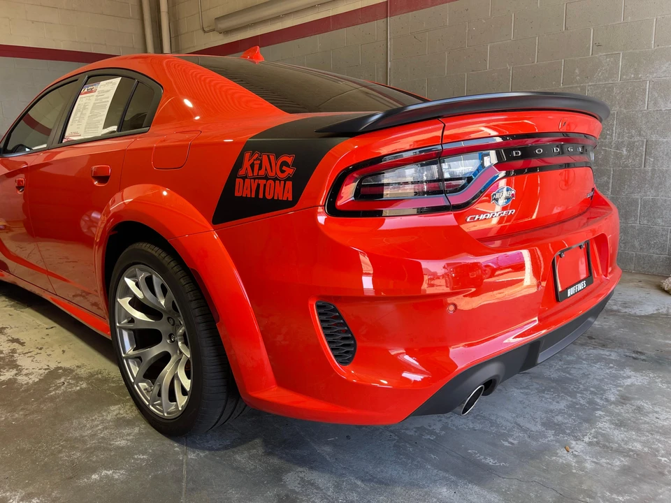 2023 Dodge Charger SRT Hellcat 7th Gen - Image 19 of 31