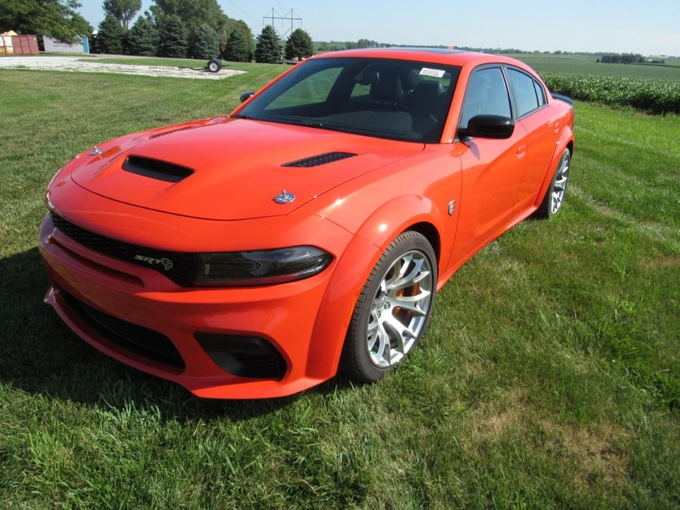 2023 Dodge Charger SRT Hellcat 7th Gen - Image 8 of 31