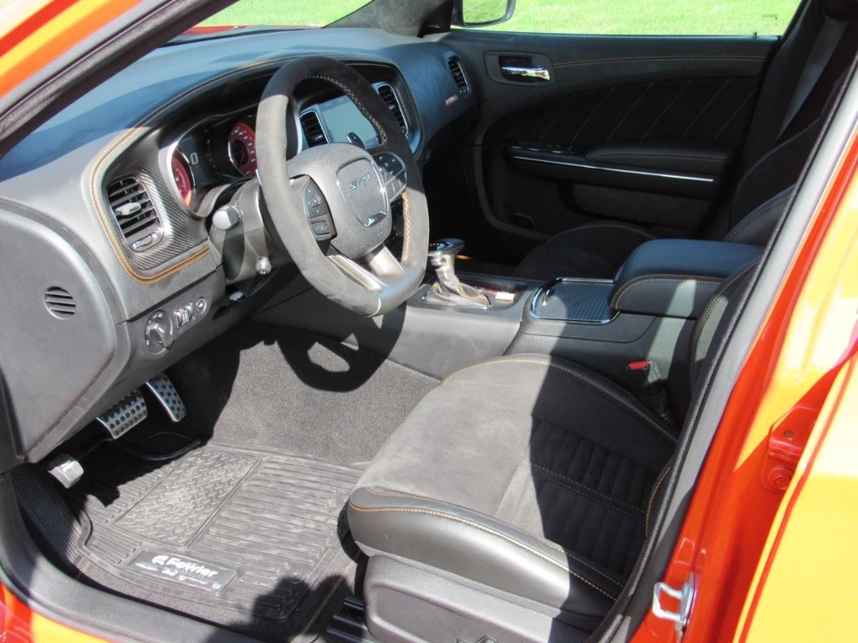 2023 Dodge Charger SRT Hellcat 7th Gen - Image 19 of 31