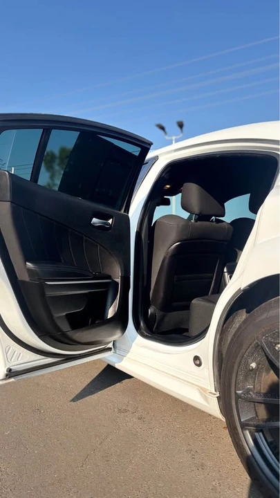 2023 Dodge Charger 7th Gen - Image 9 of 17