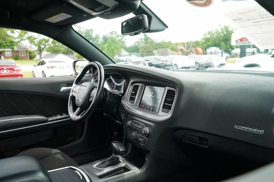 2023 Dodge Charger 7th Gen - Image 13 of 20