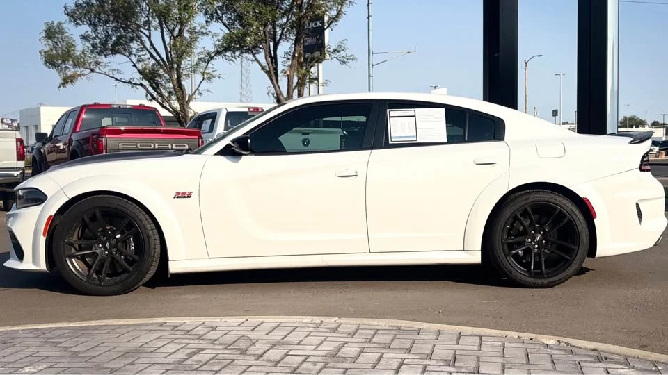 2023 Dodge Charger 7th Gen - Image 8 of 17