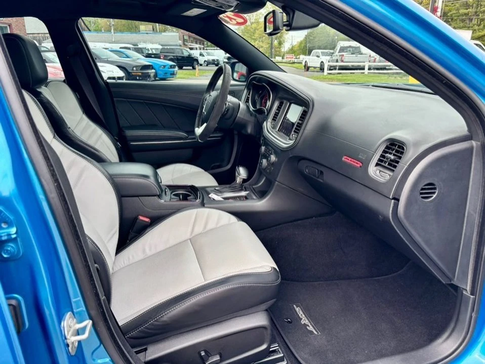 2023 Dodge Charger 7th Gen - Image 13 of 20