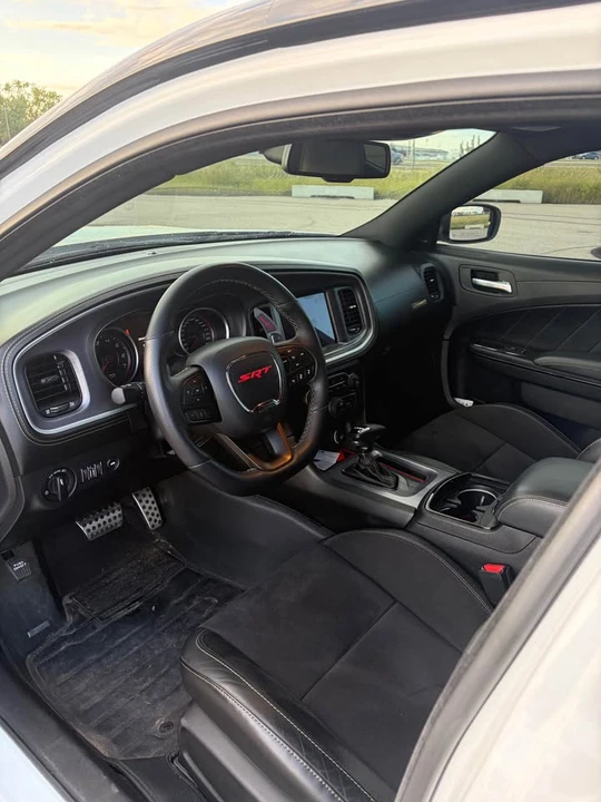 2023 Dodge Charger 7th Gen - Image 8 of 11