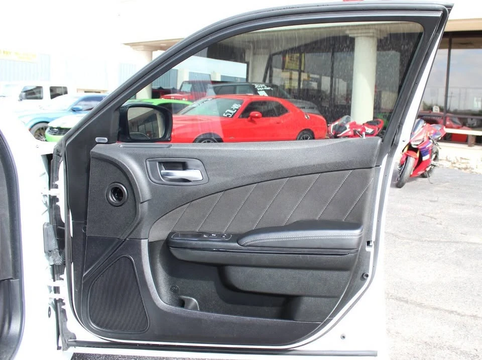 2023 Dodge Charger 7th Gen - Image 14 of 20