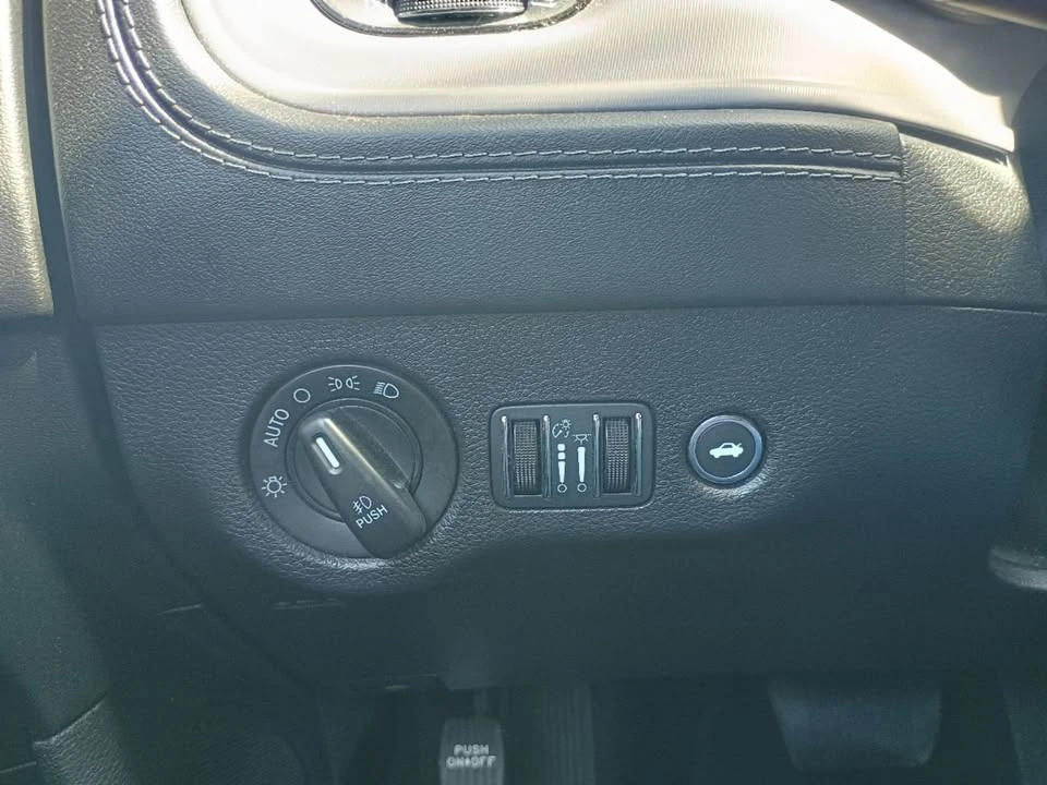 2023 Dodge Charger 7th Gen - Image 16 of 19