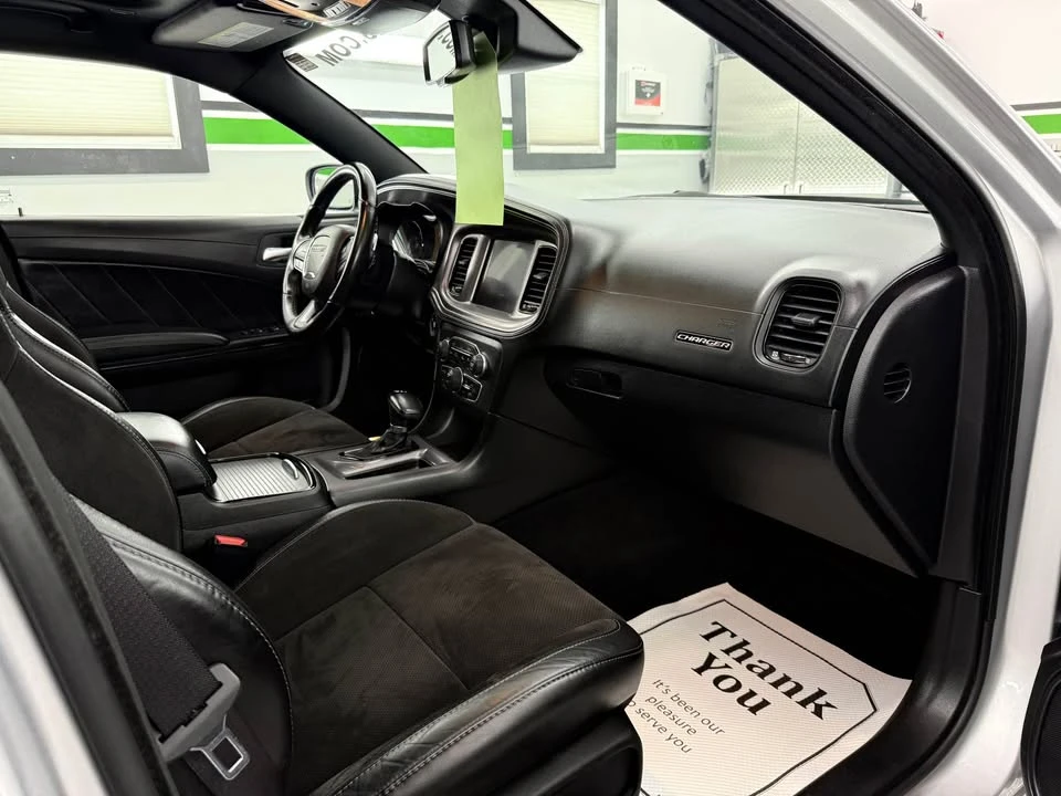 2023 Dodge Charger 7th Gen - Image 10 of 13